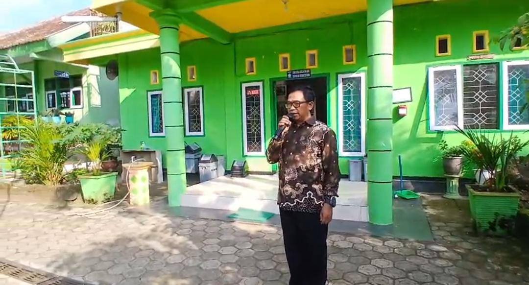 Peringati HKB 2026, Siswa SDN Mentoro Pacitan Dilatih Simulasi Evakuasi Bencana